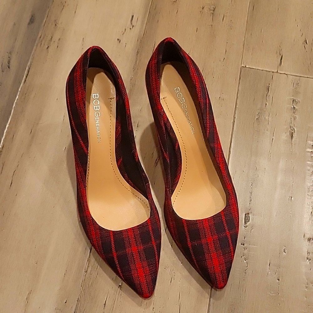 BCBGeneration classic heels 👠